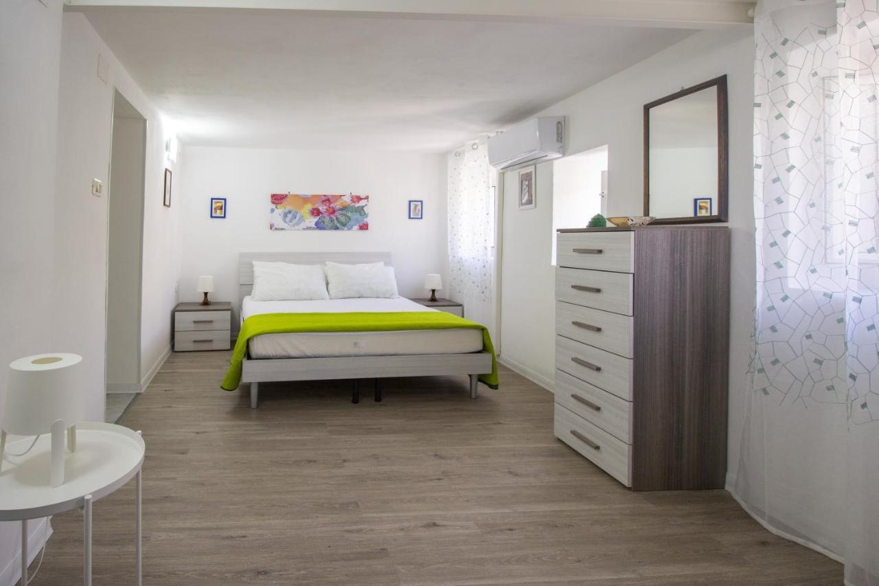 Maniace Homes - Federico & Angelica By Ortigia Apartments Szirakúza Kültér fotó
